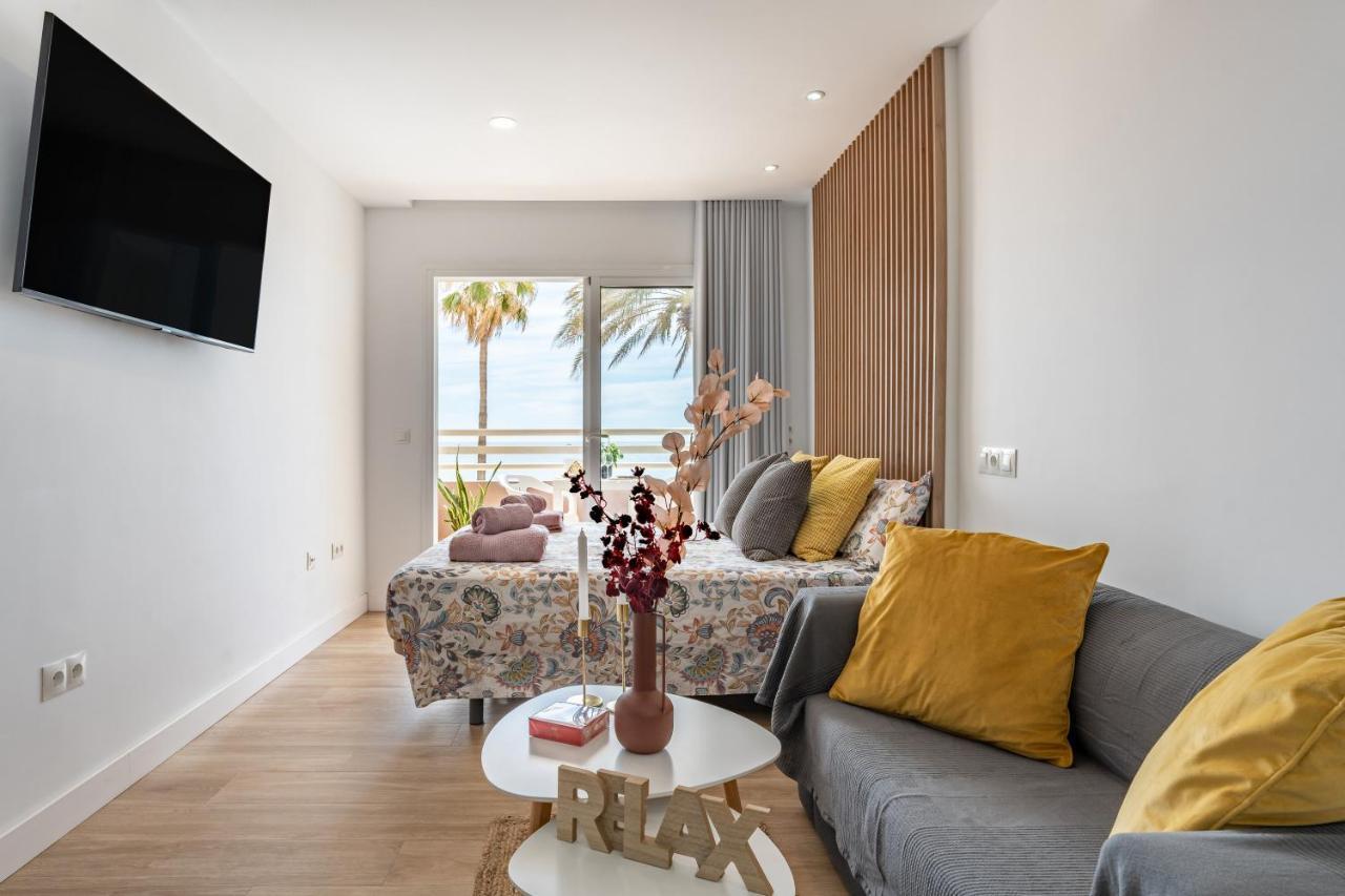 Beach Front Holiday Studio Fuengirola Extérieur photo